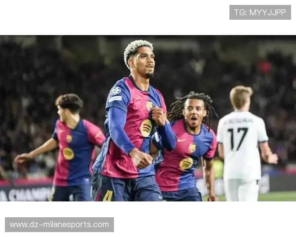 巴萨利用覆盖范围压制对手,阿劳霍强势应对